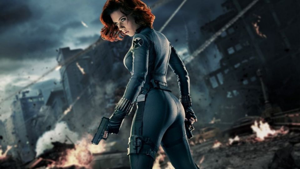 Existen dos ejercicios muy buenos que Scarlett Johansson practica para mantenerse como toda una heroína Foto: Especial