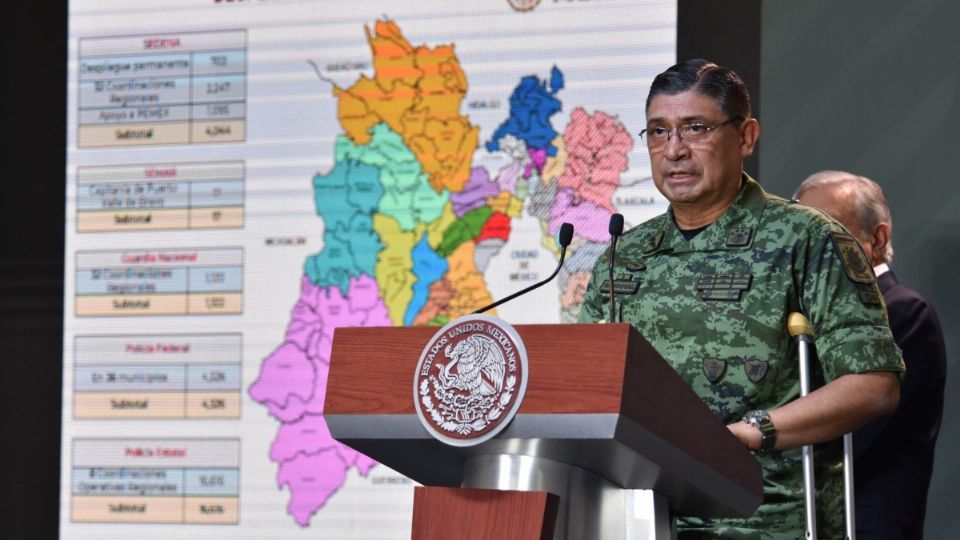 De último momento se conoció que el titular del Ejército mexicano no asistirá a la reunión.