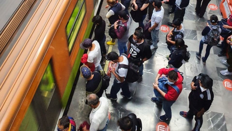 PANTITLÁN. La estación con más flujo de pasajeros. Foto: Cuartoscuro
