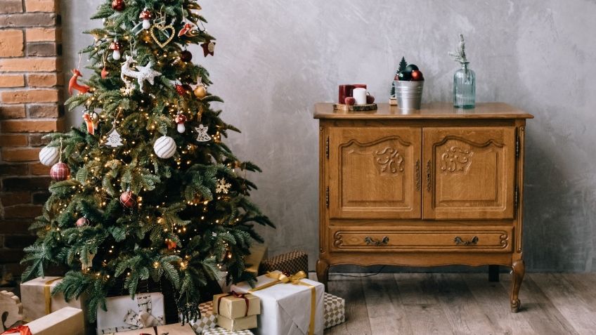 Cuida tu árbol de Navidad natural con estos sencillos TRUCOS para que se vea bien hasta Año Nuevo