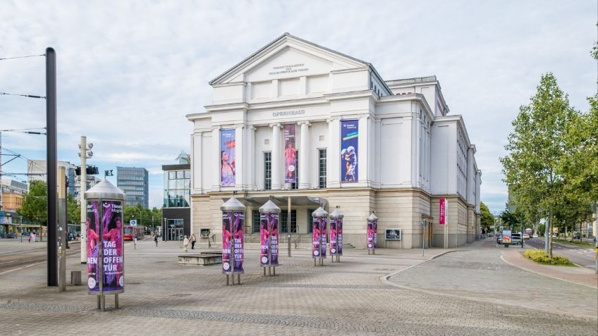 ¡Alemania reabre TEATROS! Por TELÉFONO y en línea, así darán función los artistas