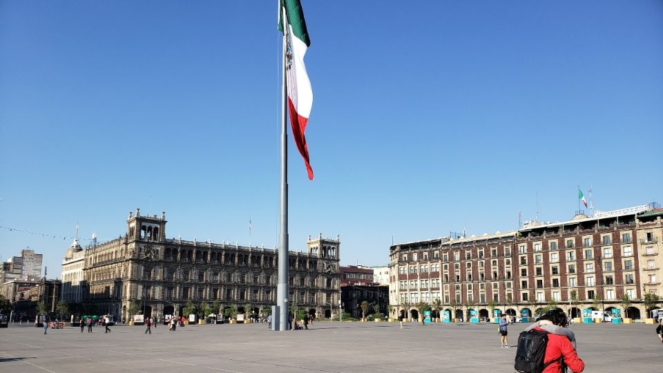 Calles como Allende, Del Carmen, Correo Mayor, Corregidora, Madero, Mesones, Soledad, Palma, 5 de Febrero, entre otras, cuentan con filtros sanitarios