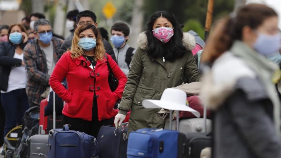 Quienes ingresen al país y estuvieron en Reino Unidos deberán realizar cuarentena obligatoria. Foto: EFE