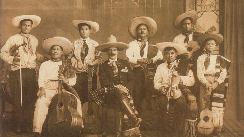 Porfirio Díaz ¿Cómo influyó en el traje y origen del mariachi?