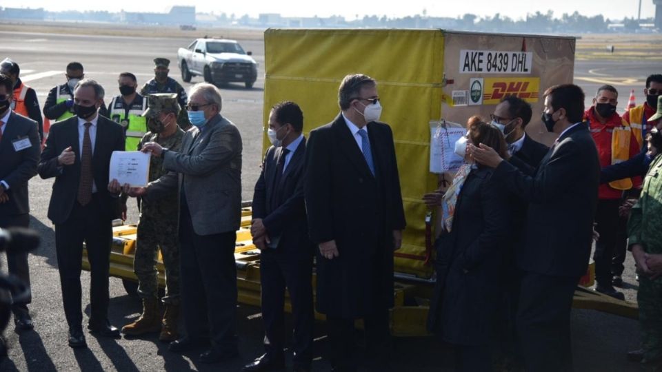 Sigue la recepción de las primeras vacunas contra el Covid-19 en México. FOTO: Daniel Ojeda