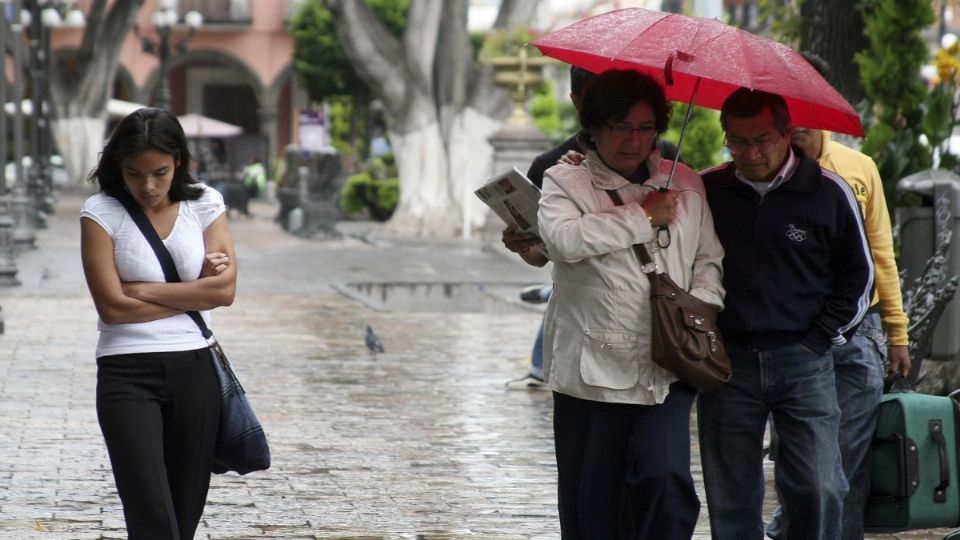 Se pronostican intervalos de chubascos y heladas en Puebla. Foto: Cuartoscuro