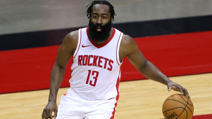 James Harden es multado por la NBA tras asistir a fiesta en un club nocturno en plena pandemia