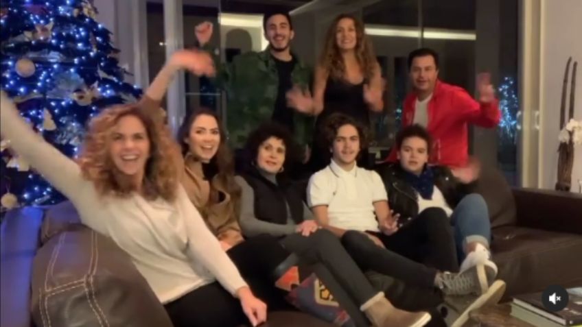 Lucero comparte imagen junto a su hijo José Manuel y toda su familia celebrando Navidad