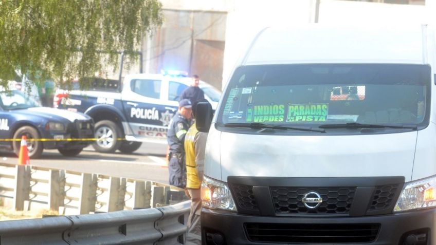 Delincuentes intentan hacerse pasar como usuarios de combi, pero la policía los detiene: VIDEO