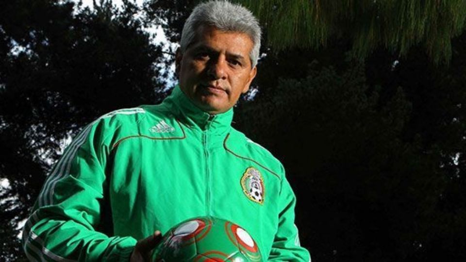 Se desconoce la gravedad de los inst9omas del exfutbolista y entrenador. FOTO: ESPECIAL