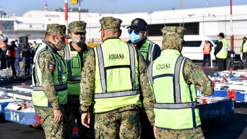 Así fue la llegada del segundo avión con vacuna Covid-19 a México: FOTOS