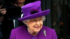 Isabel II celebra sus 69 años al frente del Trono británico; la pandemia la mantiene confinada en Windsor