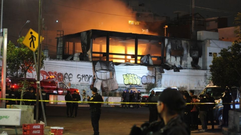 El incendio provocó el apagón. Foto: Cuartoscuro