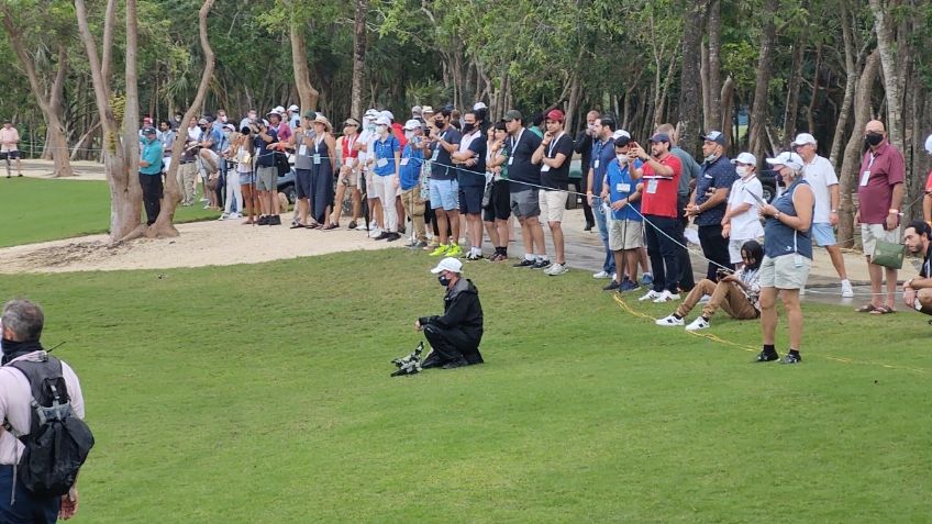 Aficionados del golf no respetan la sana distancia en el PGA Tour