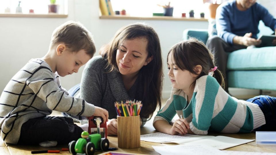 El programa Au Pair te permite encontrar un trabajo como cuidador de niños en Estados Unidos
FOTO: Twitter