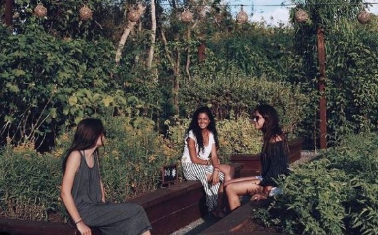 Comparten momentos junto a otras amigas. Foto: Instagram