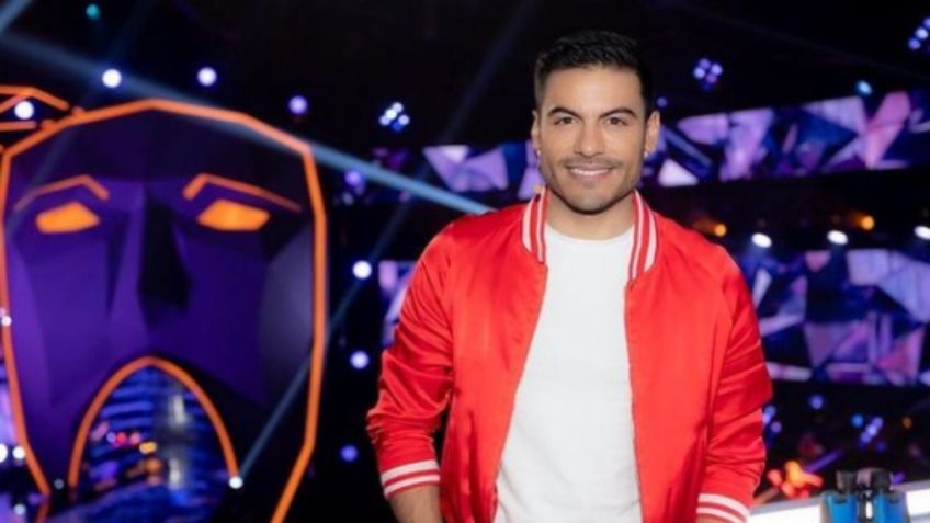 Carlos Rivera arranca SUSPIROS con movimientos de cadera al ritmo de "100 años": VIDEO