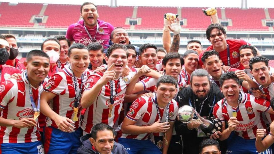 Las Chivas sellaron la victoria de 4-2 en el tiempo de compensación. Foto: Archivo/ Chivas Sub-20