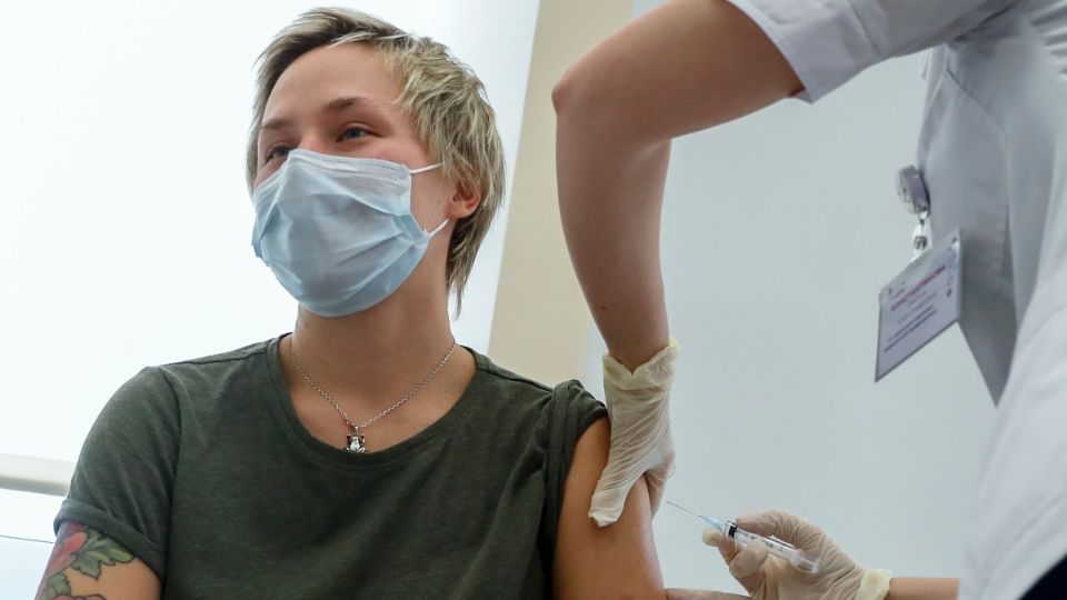 AVANCE. El desarrollo de la vacuna representa un logro histórico para la ciencia. Foto: AP