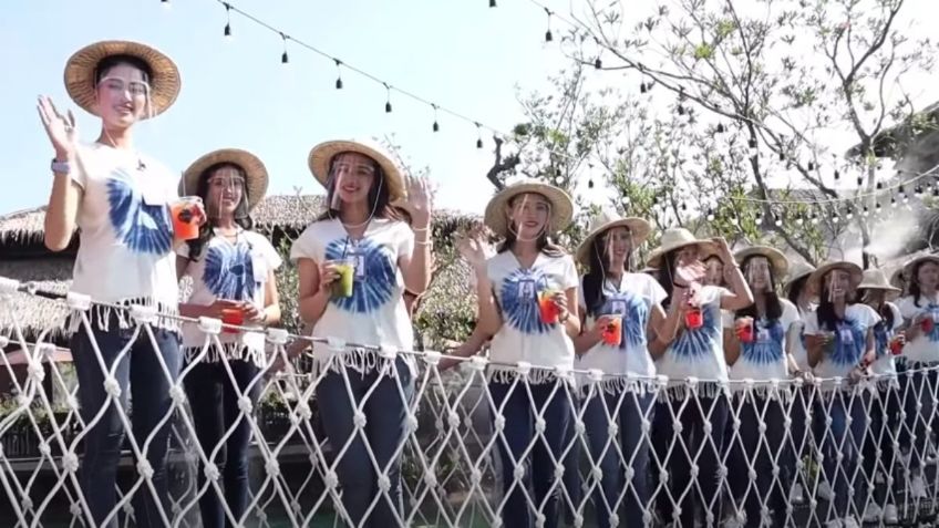 VIDEO VIRAL: 30 concursantes para Miss Tailandia se van al agua tras romperse PUENTE sobre estanque