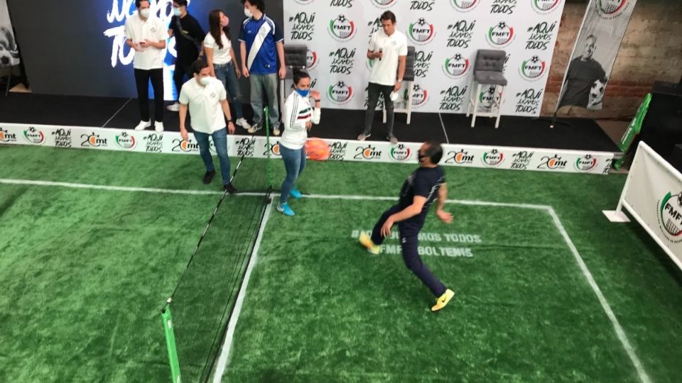 La FMFT invita a empresas, ONG’s, futbolistas profesionales o influencers a donar kits para jugar este deporte Foto: Especial