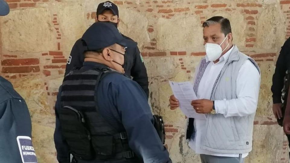 Elementos de la policía estatal cumplieron la orden de arresto en contra de Gaudencio Ortiz Cruz. Foto: Especial