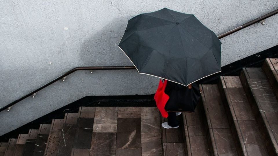 Las autoridades pidieron a las personas mantenerse informadas de las condiciones meteorológicas. Foto: Archivo | Cuatrtoscuro