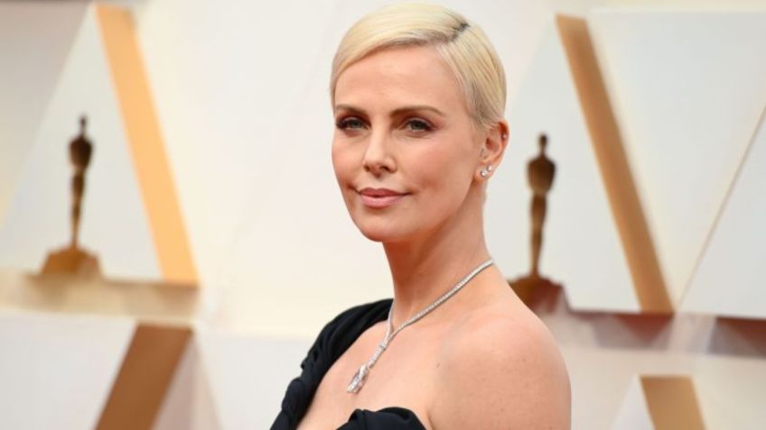 Así es el collar de 5 millones de dólares que lució Charlize Theron en los Oscar