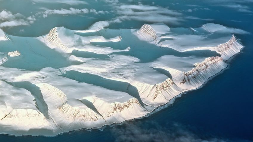 Enorme glaciar se desprende de la Antártida: VIDEO