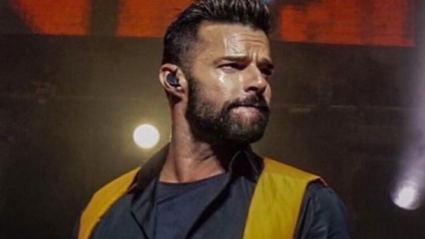 ¡En diva! Ricky Martin sorprende en concierto con transparente y brillante atuendo