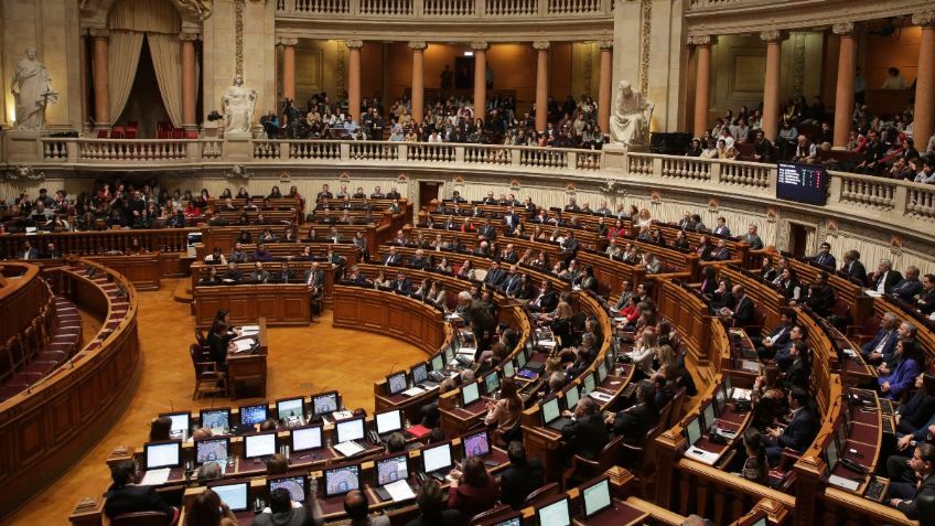 Legisladores de Portugal aprueban la eutanasia; falta aprobación del Presidente