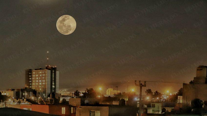 ¡Noche mágica! Así se vive la "Superluna" en México: VIDEO+FOTOS