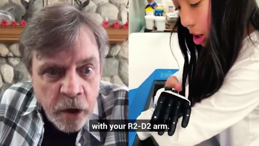 Fan de Star Wars conoce a Mark Hamill y obtiene brazo biónico de R2-D2