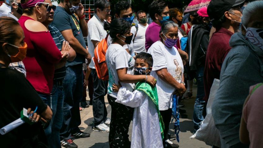 Pese a Fase 3, fieles de San Judas Tadeo abarrotan San Hipólito: FOTOS