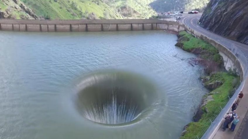 Así luce por dentro el enorme agujero del Lago Berryessa, EU: VIDEO