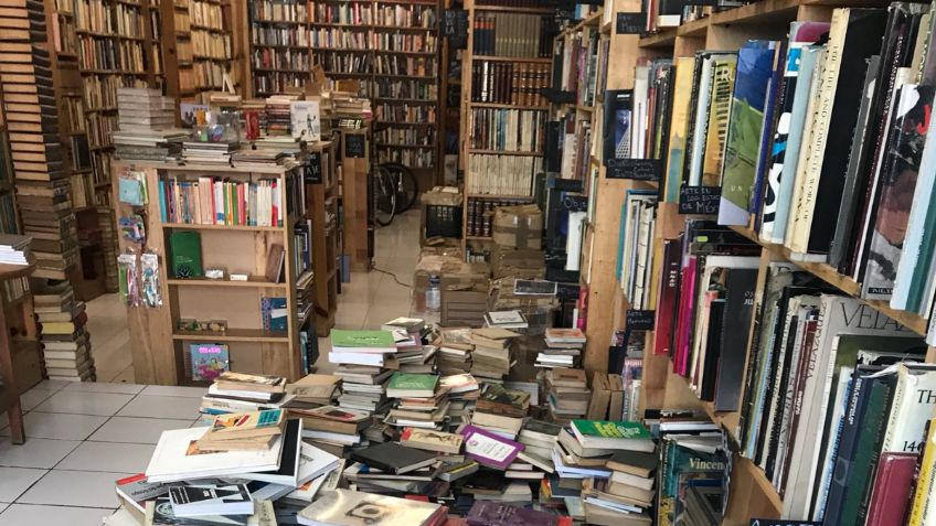 Famosa librería de la CDMX ofrece libros GRATIS, tras anunciar CIERRE