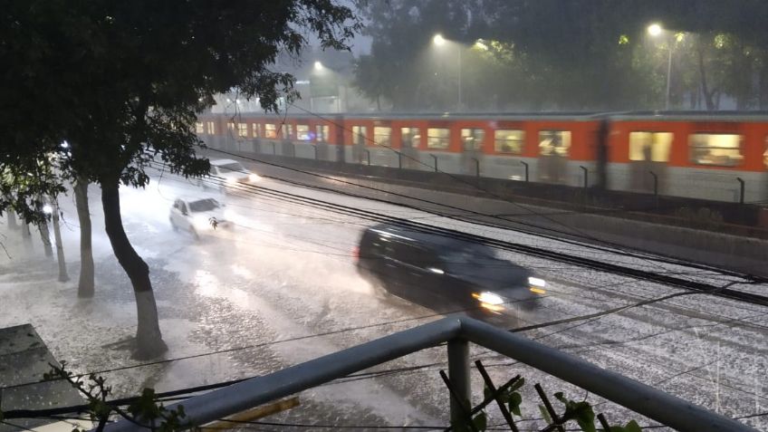 Lluvia golpea centro y norte de la CDMX; granizo cubre calles de blanco: FOTOS