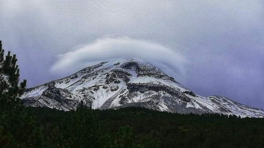 ¡Impresionante! Captan nube lenticular sobre el Pico de Orizaba: FOTO