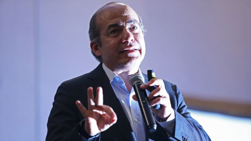 Felipe Calderón se lanza contra López Obrador, en Twitter, tras difusión de videos