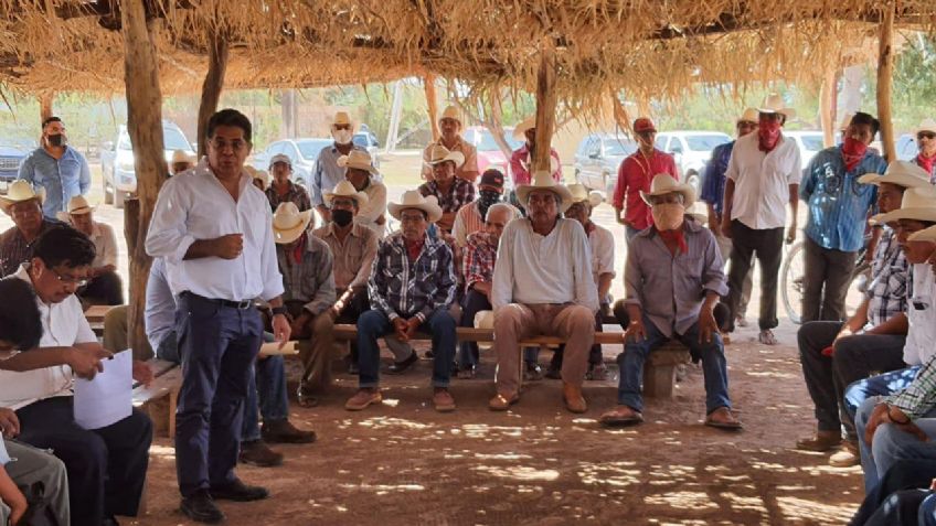 Yaquis liberan vías del ferrocarril en Sonora