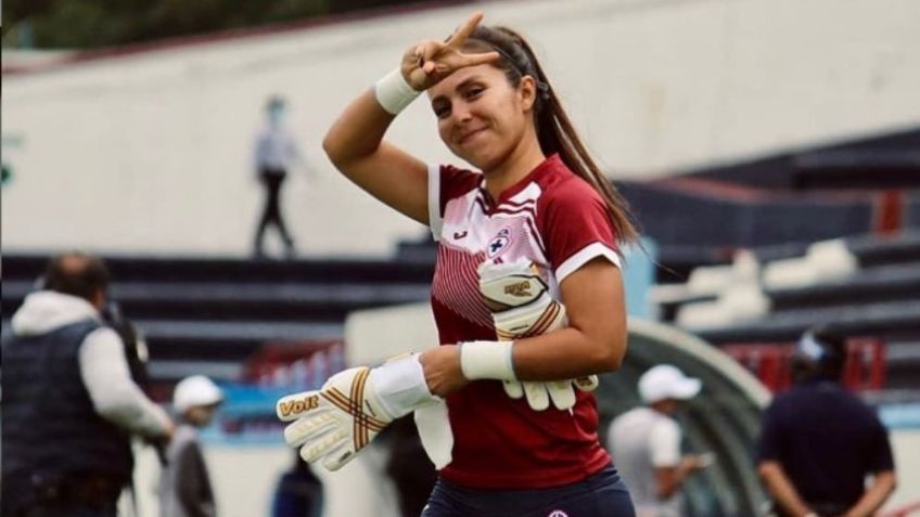 Verónica Jiménez, la talentosa portera del Cruz Azul que enamora a la afición celeste: FOTOS