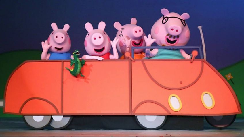 Peppa Pig rinde homenaje a mamás a través show en México