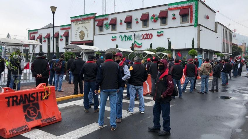 Sindicato usa a trabajadores para exigir mil 500 millones de pesos al gobierno de Ecatepec