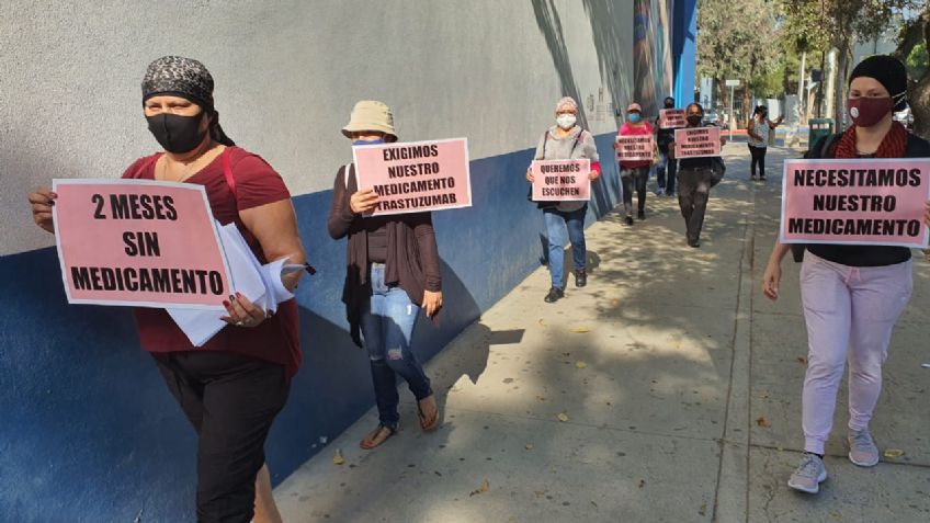 Protestan enfermos de cáncer en Tijuana; Insabi suspendió medicamento