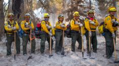 Bomberos mexicanos combaten incendios forestales en California, Estados Unidos: FOTOS