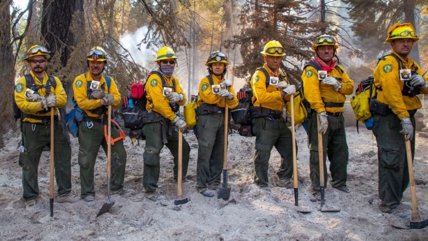 Bomberos mexicanos combaten incendios forestales en California, Estados Unidos: FOTOS