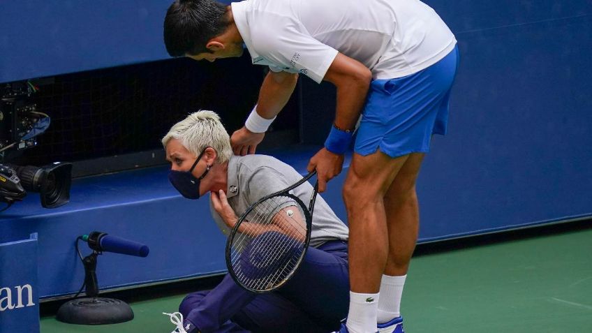 Novak Djokovic, descalificado del US Open por golpear a jueza de línea: VIDEO