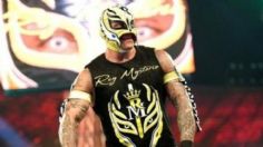 Rey Mysterio festeja con tequila y SIN MÁSCARA inicio del 2021: FOTOS