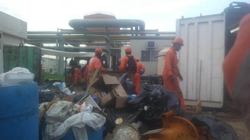 Por cuarto día consecutivo obreros mantienen tomado el acceso a refinería de Salina Cruz