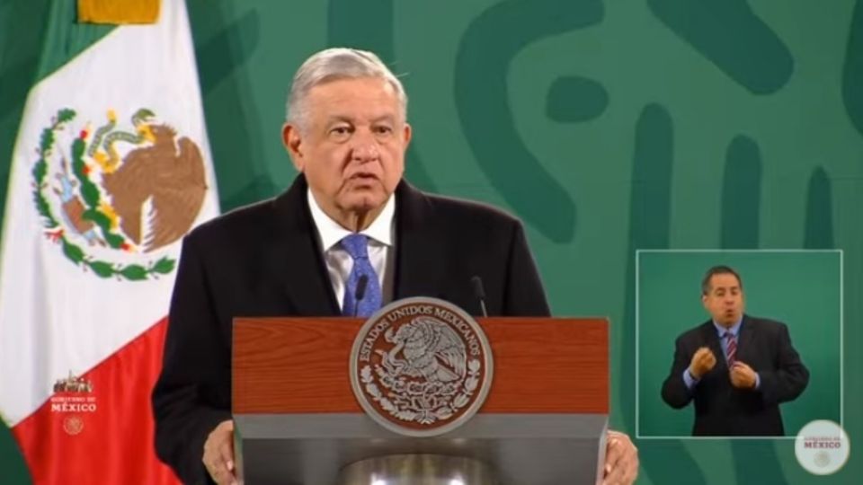 El presidente López Obrador desde la conferencia matutina. Foto: Especial